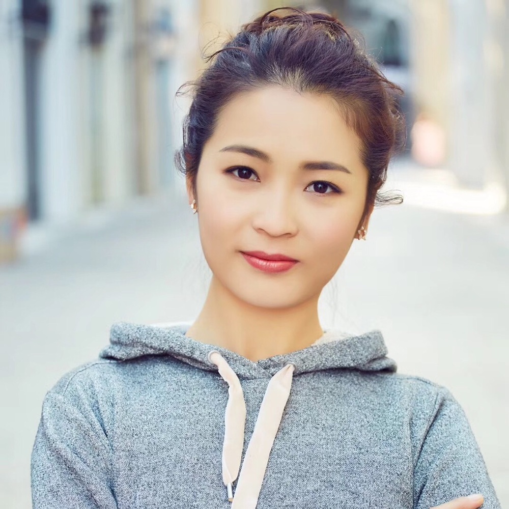 Meet your Posher, Lottie